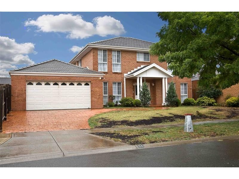 34 Golden Way, Hillside VIC 3037