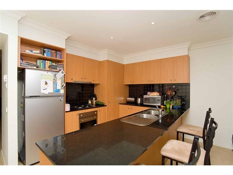 9c Wentworth Drive, Taylors Lakes VIC 3038