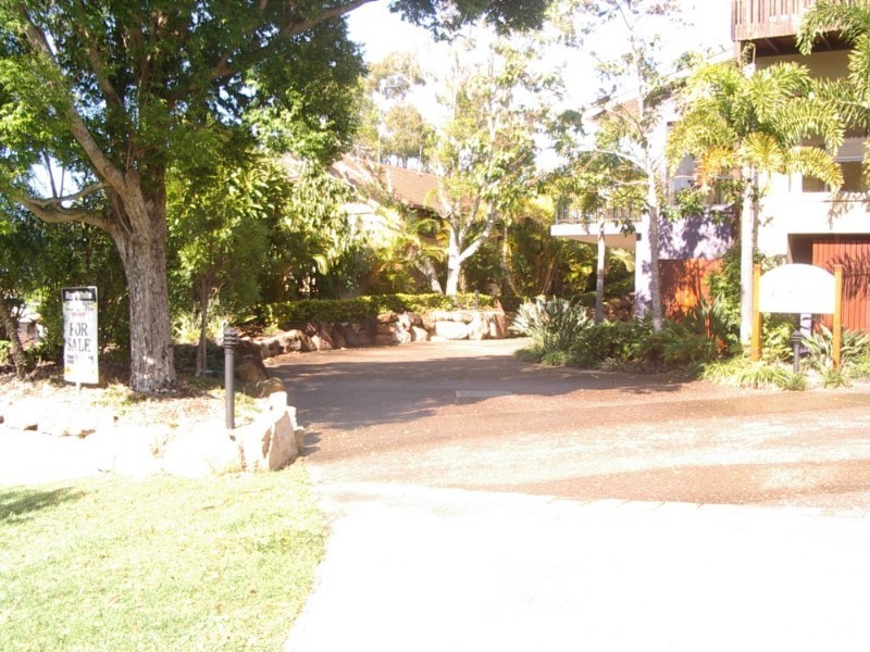 Labrador QLD 4215