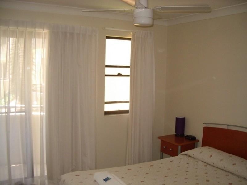 120/392 Marine Parade, Labrador QLD 4215