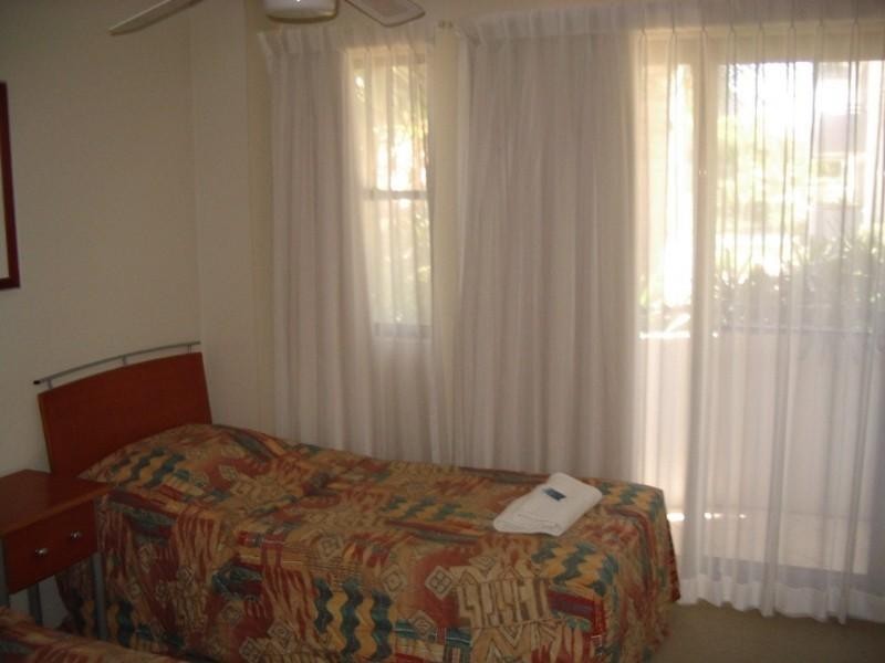 120/392 Marine Parade, Labrador QLD 4215