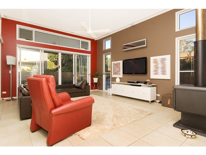 9 Helena Street, Biggera Waters QLD 4216