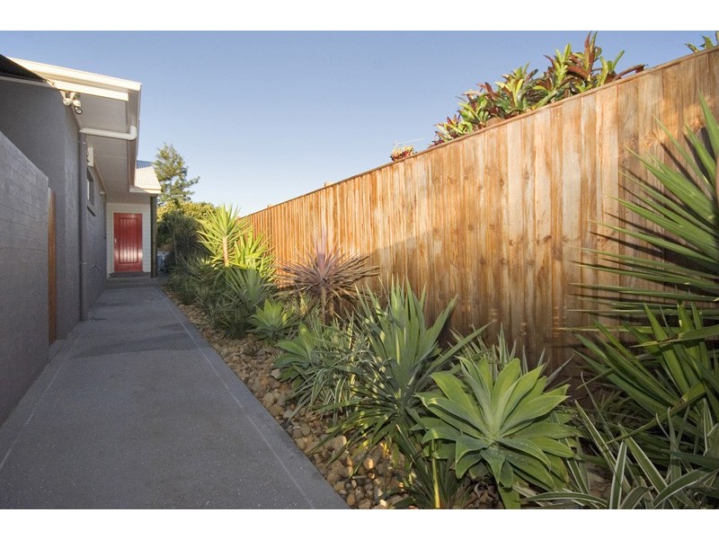 9 Helena Street, Biggera Waters QLD 4216