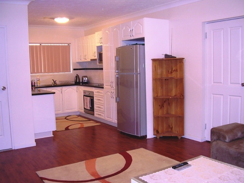 3/148 Frank Street, Labrador QLD 4215