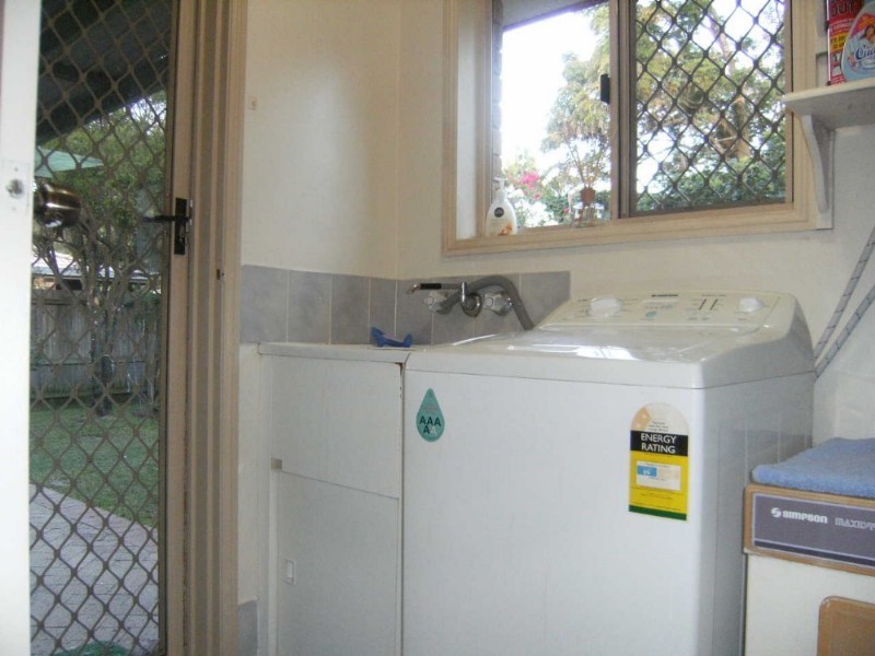 51 Allied Drive, Arundel QLD 4214