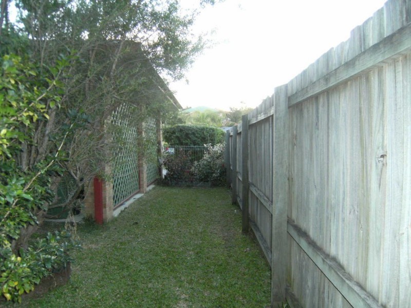 51 Allied Drive, Arundel QLD 4214