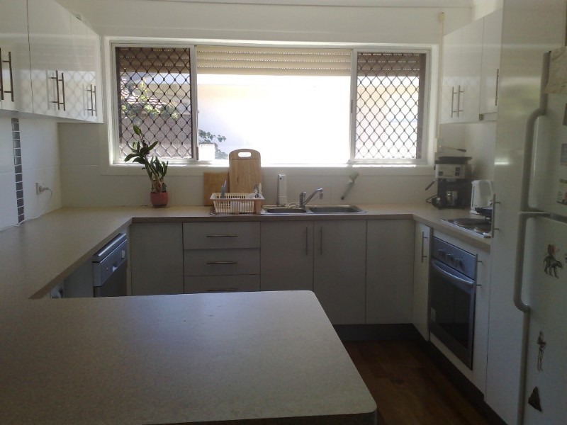 2/16 Thelma Avenue, Biggera Waters QLD 4216