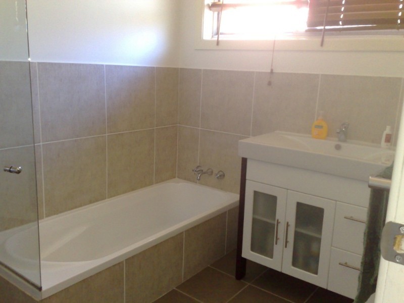 2/16 Thelma Avenue, Biggera Waters QLD 4216