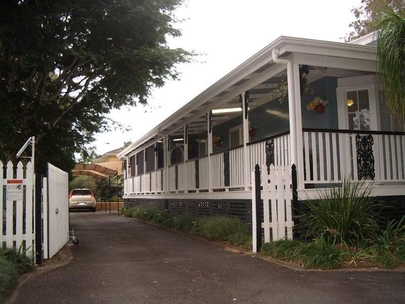 63 Coombe Avenue, Hope Island QLD 4212