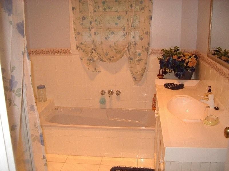 63 Coombe Avenue, Hope Island QLD 4212