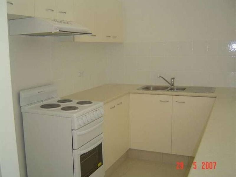 33/160 Frank Street, Labrador QLD 4215