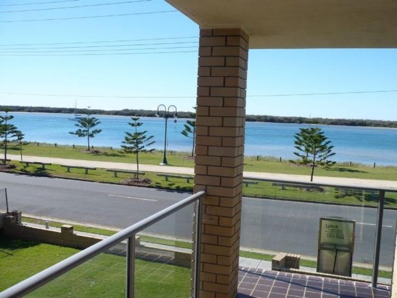 3/5 Brisbane Road, Biggera Waters QLD 4216