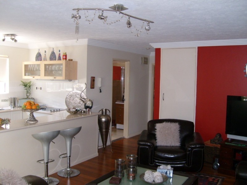 9/5 High Street, Southport QLD 4215