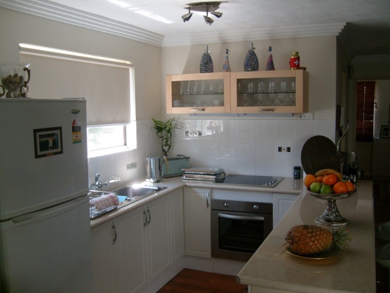 9/5 High Street, Southport QLD 4215