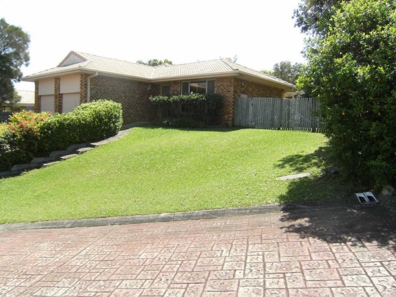 13 Range Court, Arundel QLD 4214