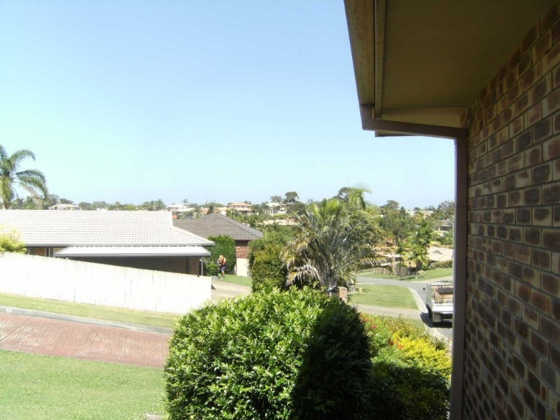 13 Range Court, Arundel QLD 4214