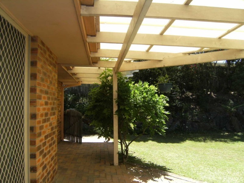 13 Range Court, Arundel QLD 4214