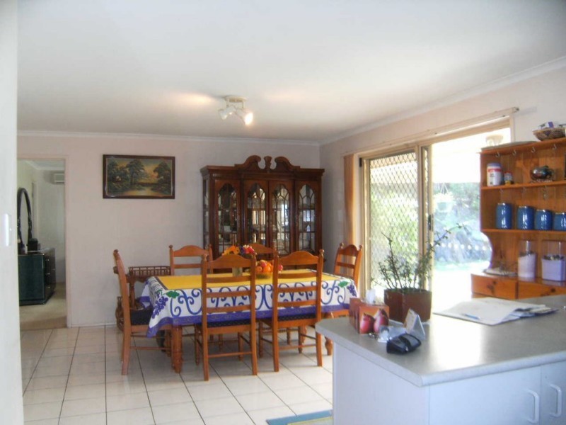 13 Range Court, Arundel QLD 4214