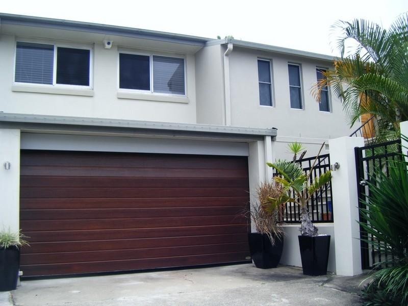 2/14 Thelma Avenue, Biggera Waters QLD 4216