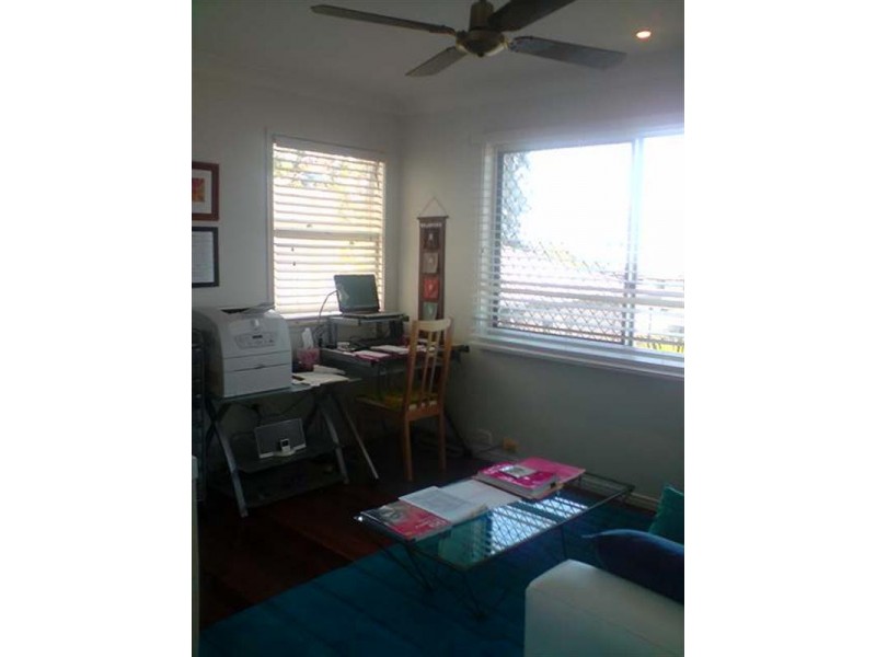 2/14 Thelma Avenue, Biggera Waters QLD 4216