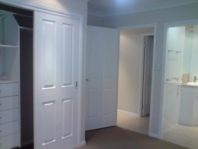 18 Kurrajong Avenue, Hollywell QLD 4216