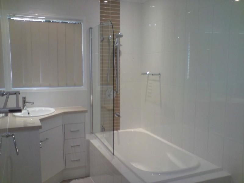 18 Kurrajong Avenue, Hollywell QLD 4216