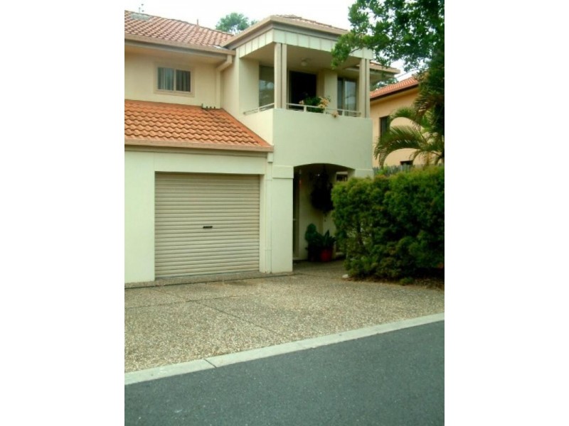 15/19 Harrow Place, Arundel QLD 4214