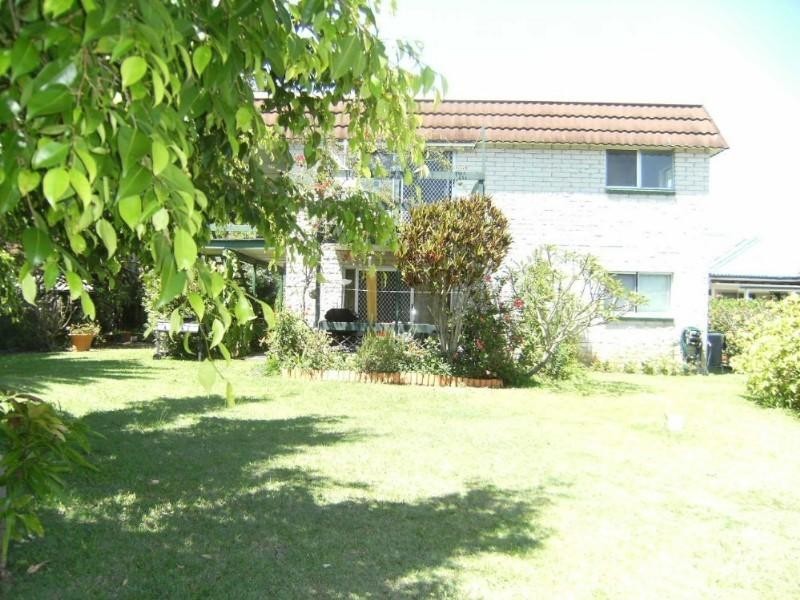 1/10 Tuesley Easement, Southport QLD 4215