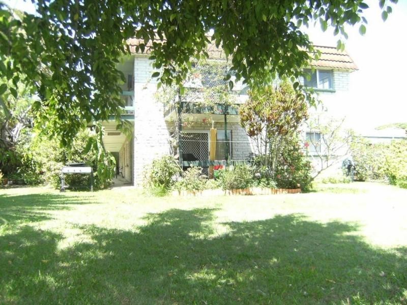 1/10 Tuesley Easement, Southport QLD 4215