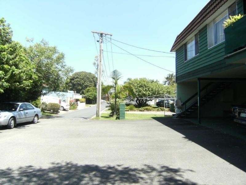 1/10 Tuesley Easement, Southport QLD 4215