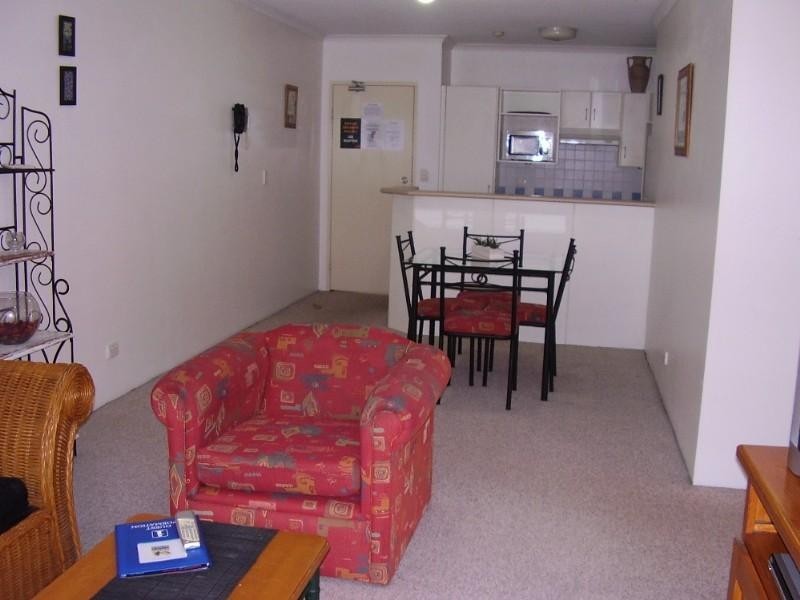 19A/220 Marine Parade, Labrador QLD 4215