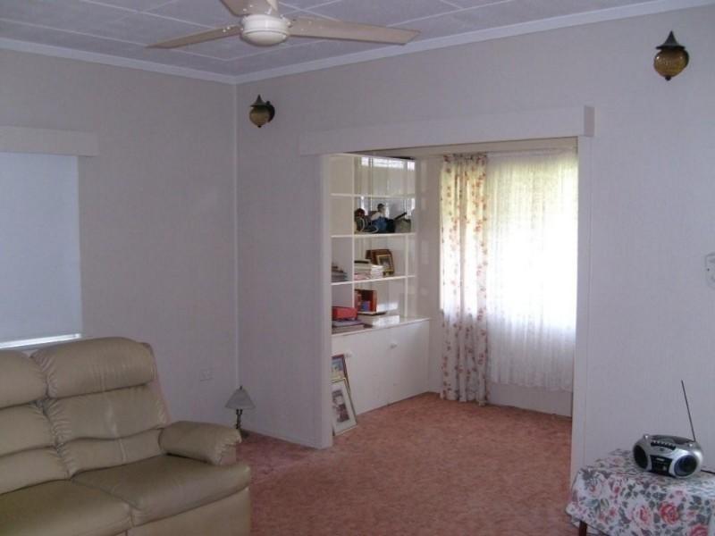 5 Locke Street, Southport QLD 4215