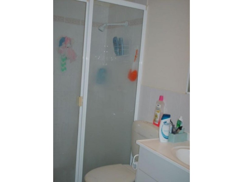 2/157 Whiting Street, Labrador QLD 4215