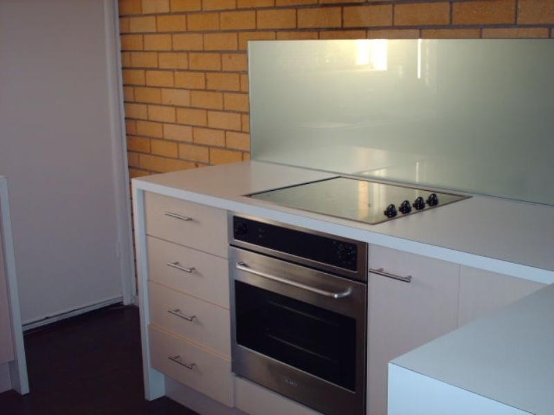 6/17 Middle Street, Labrador QLD 4215