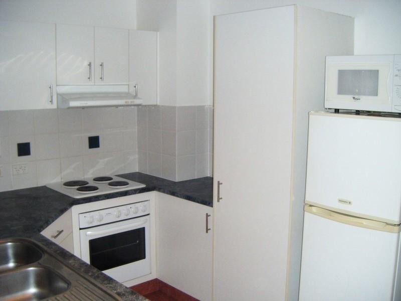 5/10 Bath Street, Labrador QLD 4215