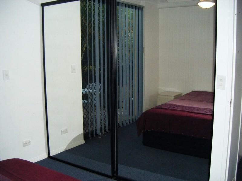 5/10 Bath Street, Labrador QLD 4215