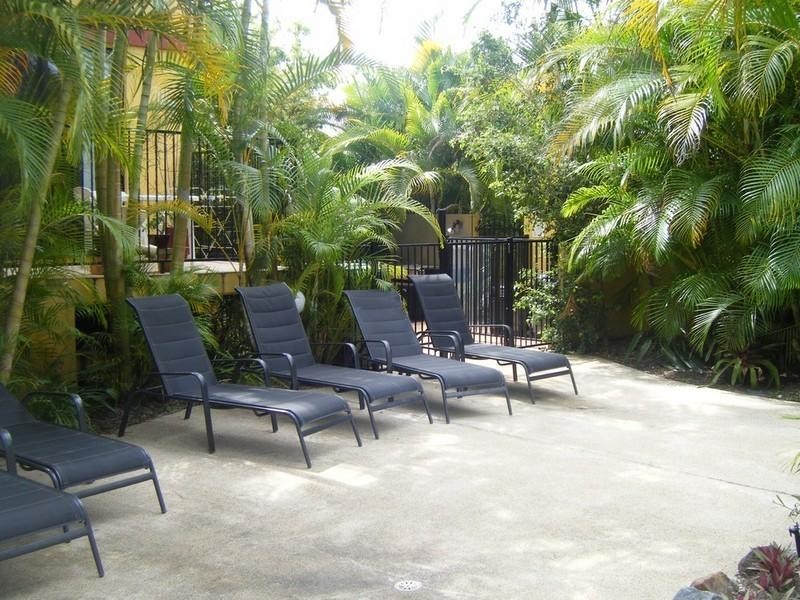 5/10 Bath Street, Labrador QLD 4215