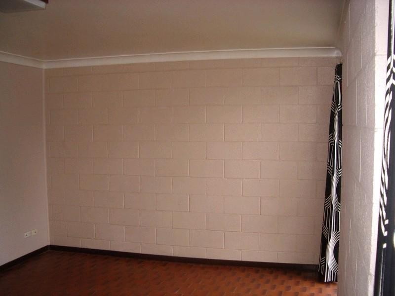 2/24 Gordon Street, Labrador QLD 4215