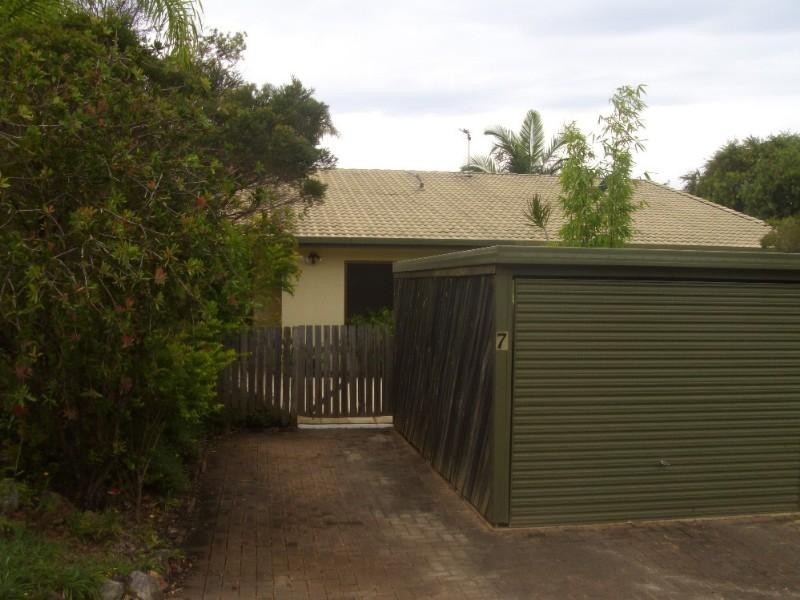 7/71 Olsen Avenue, Labrador QLD 4215