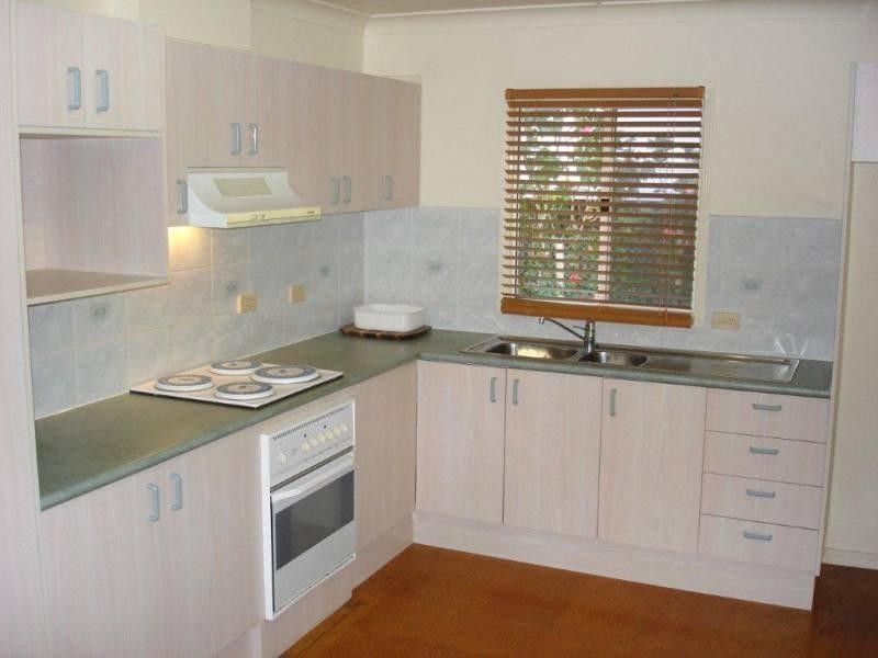 12 Saltash Street, Labrador QLD 4215