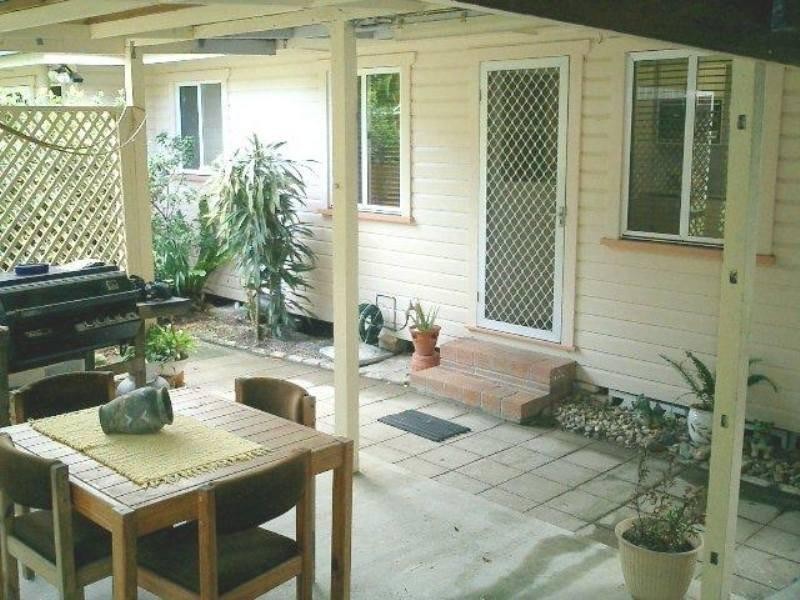 12 Saltash Street, Labrador QLD 4215