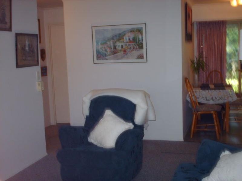 2/7 Orkney Place, Labrador QLD 4215