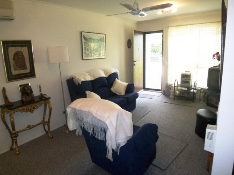 2/7 Orkney Place, Labrador QLD 4215