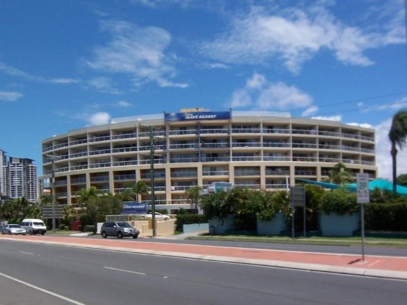 51/106 Marine Parade, Southport QLD 4215