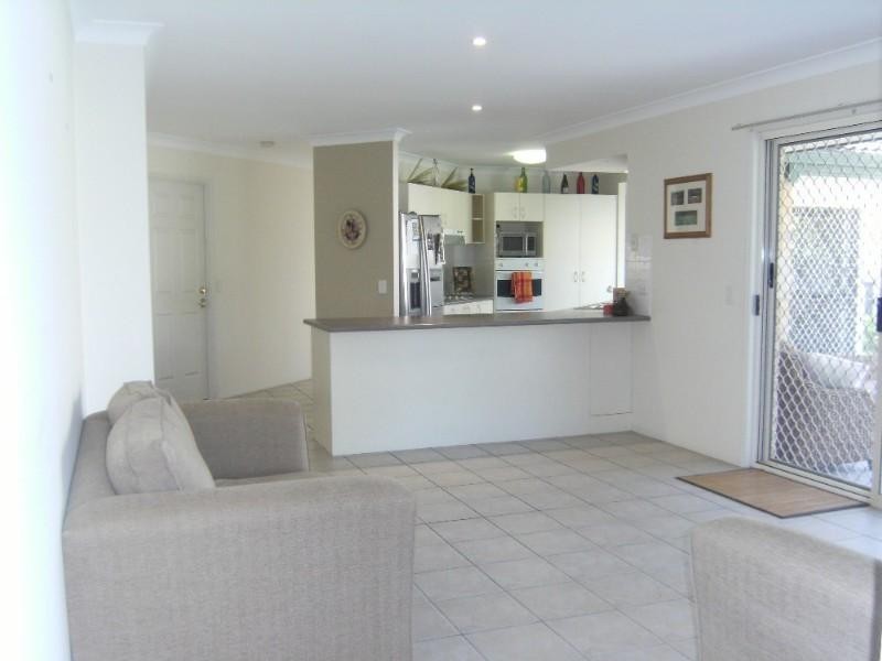 91 Allied Drive, Arundel QLD 4214