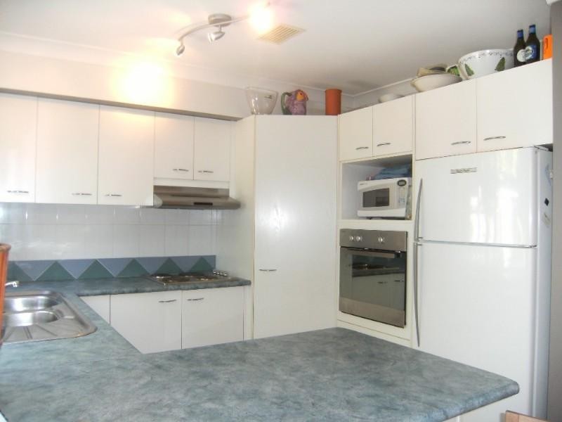 7/2 Pappas Way, Carrara QLD 4211