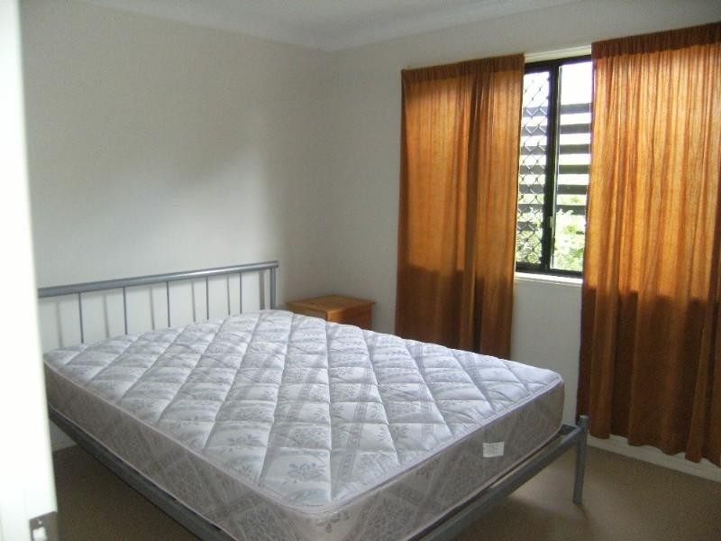 1/26 Bath Street, Labrador QLD 4215