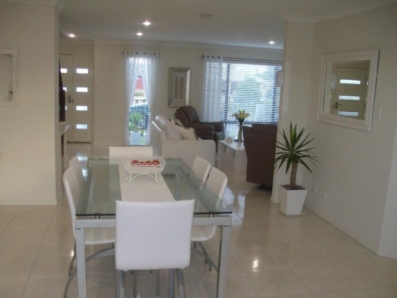 4 Red Baron Lane, Upper Coomera QLD 4209