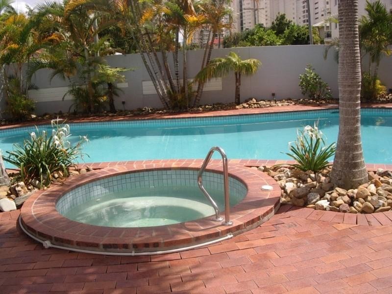 4/12 Whiting Street, Labrador QLD 4215