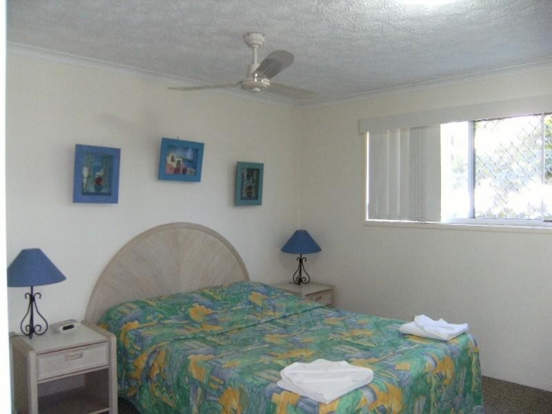 4/12 Whiting Street, Labrador QLD 4215